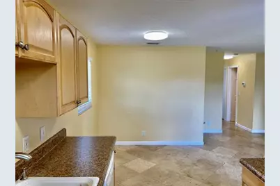 240 Croton Avenue #211, Lantana, FL 33462 - Photo 6