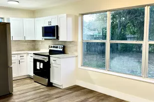 1210 W 26th Ct, Riviera Beach, FL 33404 - Photo 4