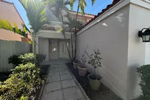 3780 Amalfi Dr, Hollywood, FL 33021 - Photo 12