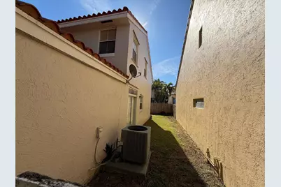 3780 Amalfi Drive #3780, Hollywood, FL 33021 - Photo 16