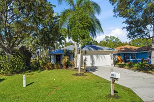 1105 Cherokee St, Jupiter, FL 33458 - Photo 4