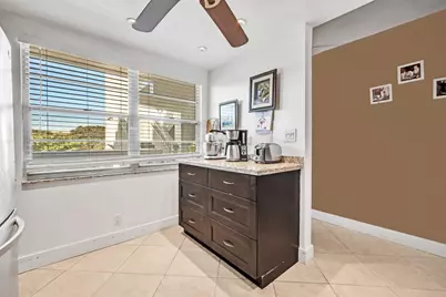 3002 Portofino Isle #L3, Coconut Creek, FL 33066 - Photo 6