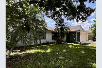 2617 SW Chestnut Lane, Port Saint Lucie, FL 34953 - Photo 2
