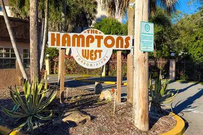 8030 Hampton Boulevard #502, North Lauderdale, FL 33068 - Photo 2