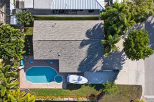 3792 NE 19th Ave, Oakland Park, FL 33308 - Photo 4