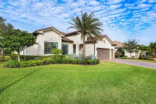 11533 Jeannine St, Palm Beach Gardens, FL 33412 - Photo 2