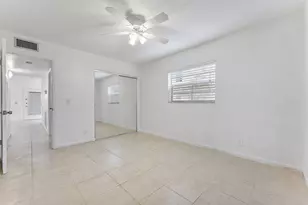 877 Flanders S, Delray Beach, FL 33484 - Photo 20