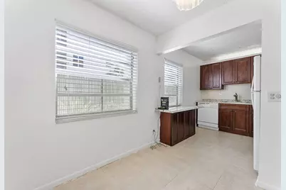 877 Flanders S, Delray Beach, FL 33484 - Photo 12