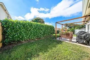 5230 Canoe Bend Dr, Lake Worth, FL 33463 - Photo 24