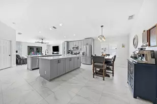 5230 Canoe Bend Dr, Lake Worth, FL 33463 - Photo 2