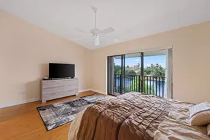240 Captains Walk, Delray Beach, FL 33483 - Photo 10