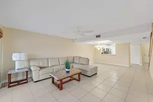 240 Captains Walk, Delray Beach, FL 33483 - Photo 18