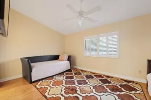 240 Captains Walk, Delray Beach, FL 33483 - Photo 14