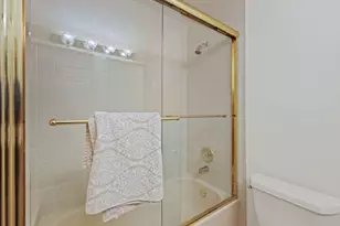 240 Captains Walk, Delray Beach, FL 33483 - Photo 16