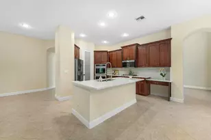 10293 Medicis Pl, Wellington, FL 33449 - Photo 8