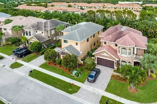 10293 Medicis Pl, Wellington, FL 33449 - Photo 32