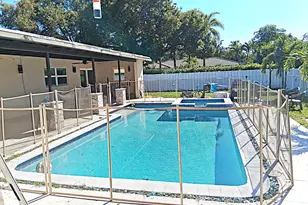 208 NW 91st Ave, Coral Springs, FL 33071 - Photo 6