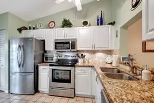 3352 Perimeter Dr, Greenacres, FL 33467 - Photo 6