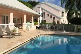 802 Muirfield Ct, Jupiter, FL 33458 - Photo 2