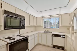 7770 Tahiti Ln, Lake Worth, FL 33467 - Photo 6