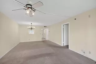 7770 Tahiti Ln, Lake Worth, FL 33467 - Photo 12