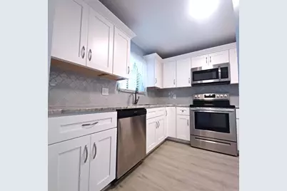 4820 Lucerne Lakes Boulevard #108, Lake Worth, FL 33467 - Photo 2