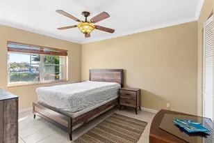 2201 SE 9th St, Pompano Beach, FL 33062 - Photo 12
