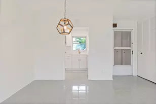 2557 Dudley Dr W, West Palm Beach, FL 33415 - Photo 10