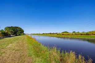 2213 SW Salmon Rd, Port Saint Lucie, FL 34953 - Photo 20