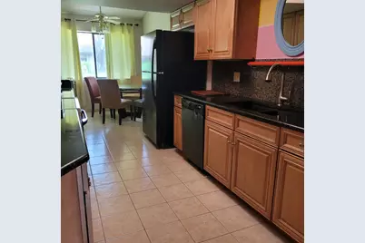 135 Meander Circle, Royal Palm Beach, FL 33411 - Photo 2