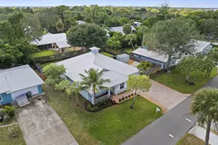 339 SW Winnachee Dr, Stuart, FL 34994 - Photo 50