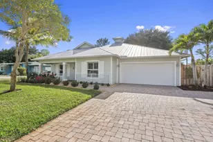 339 SW Winnachee Dr, Stuart, FL 34994 - Photo 2
