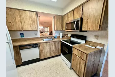 7146 Huntington Lane #402, Delray Beach, FL 33446 - Photo 6