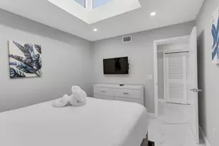 2019 NE 14th Ct, Fort Lauderdale, FL 33304 - Photo 12