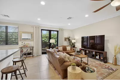 320 Via Villagio, Hypoluxo, FL 33462 - Photo 10