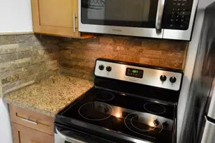 2000 NE 51st Ct, Fort Lauderdale, FL 33308 - Photo 10