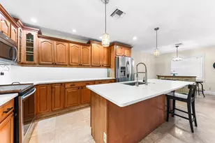 6567 Cindi Ln, Greenacres, FL 33467 - Photo 2