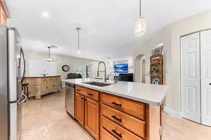 6567 Cindi Ln, Greenacres, FL 33467 - Photo 10