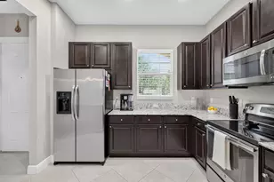 10160 SW Azzo Ln, Port Saint Lucie, FL 34986 - Photo 10