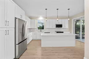 10206 Isle of Pines Ct, Port Saint Lucie, FL 34986 - Photo 6