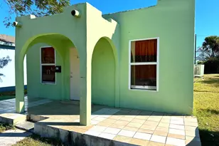 602 S 6th St, Fort Pierce, FL 34950 - Photo 2