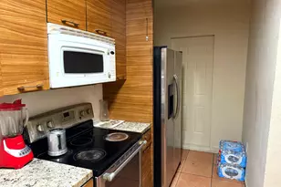 602 S 6th St, Fort Pierce, FL 34950 - Photo 8