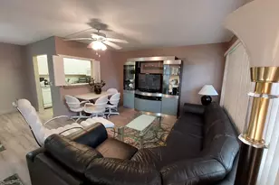 548 Fanshaw N N, Boca Raton, FL 33434 - Photo 4