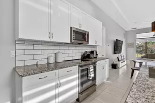 180 SE Via Bisento, Port Saint Lucie, FL 34952 - Photo 12