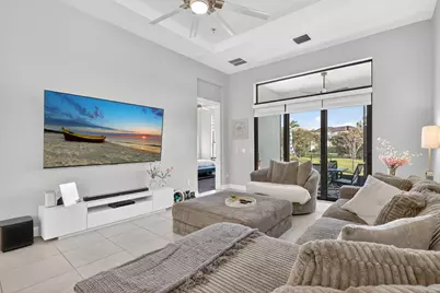 180 SE Via Bisento, Port Saint Lucie, FL 34952 - Photo 18