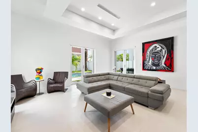 8405 NW 34th Street, Doral, FL 33122 - Photo 14