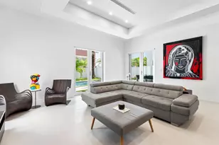 8405 NW 34th St, Doral, FL 33122 - Photo 14