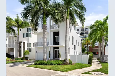 8405 NW 34th Street, Doral, FL 33122 - Photo 2