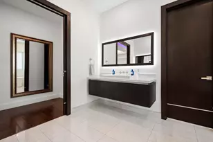 8405 NW 34th St, Doral, FL 33122 - Photo 34