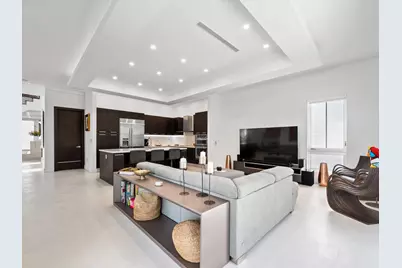 8405 NW 34th Street, Doral, FL 33122 - Photo 12